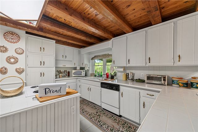 140 Burkett Road, Seneca, SC 29672