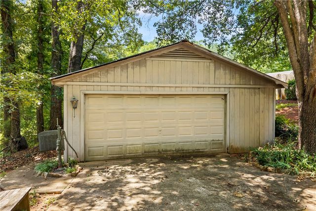 140 Burkett Road, Seneca, SC 29672