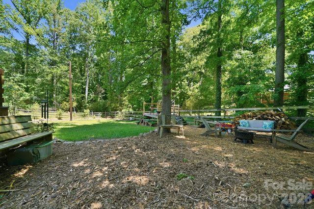 7131 Dorn Circle, Charlotte, NC 28212