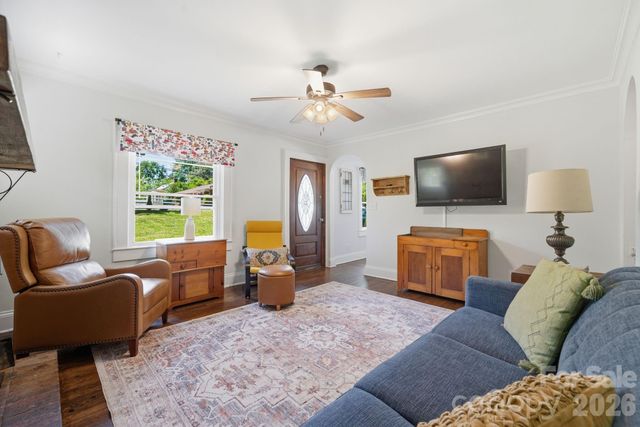 7131 Dorn Circle, Charlotte, NC 28212