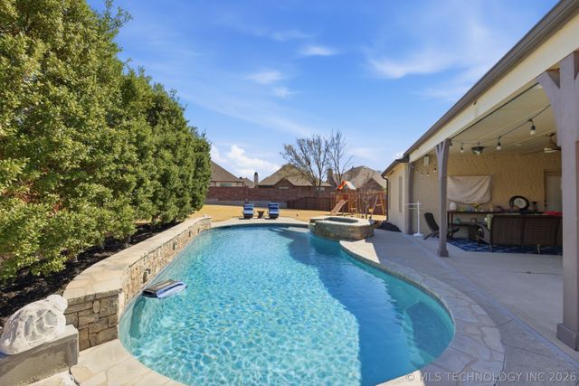 3918 W Orlando Place, Broken Arrow, OK 74011