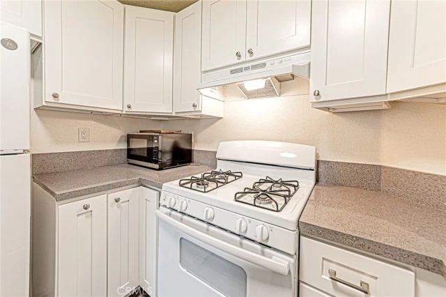 2608 avenida del vista, Corona, CA 92882