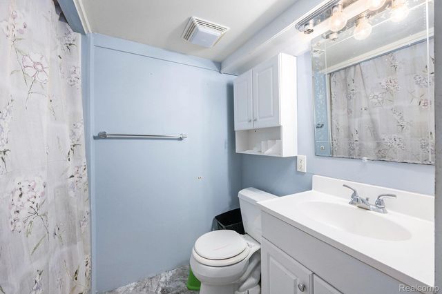 4415 Monroe Avenue, Waterford Charter Township, MI 48329