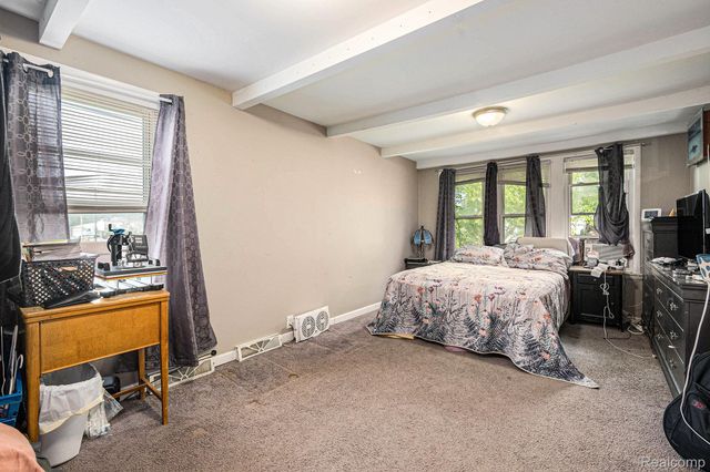 4415 Monroe Avenue, Waterford Charter Township, MI 48329