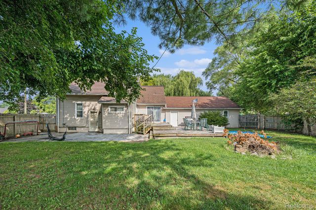 4415 Monroe Avenue, Waterford Charter Township, MI 48329