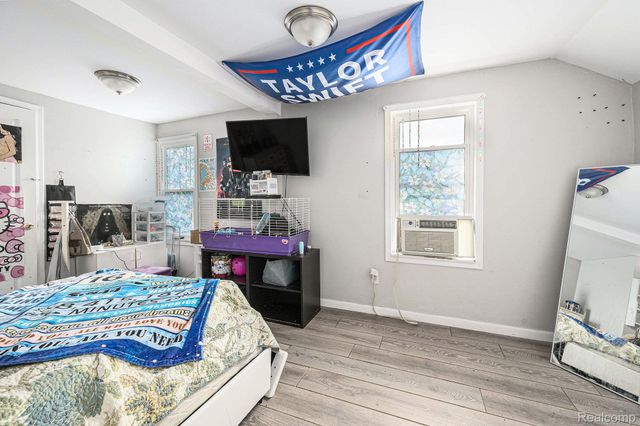 4415 Monroe Avenue, Waterford Charter Township, MI 48329