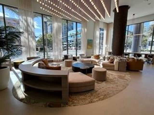 275 1ST AVENUE S 2107, St Petersburg, FL 33701