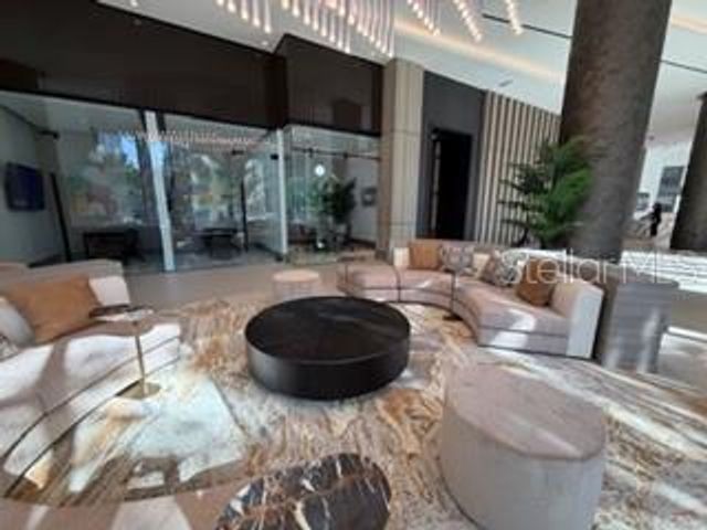 275 1ST AVENUE S 2107, St Petersburg, FL 33701