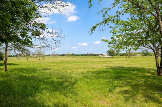 43 Maverick Drive, Sadler, TX 76264