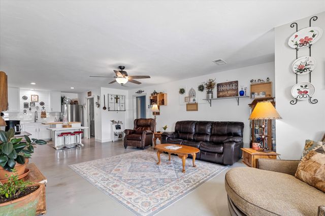43 Maverick Drive, Sadler, TX 76264
