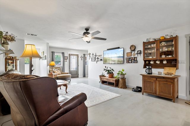 43 Maverick Drive, Sadler, TX 76264