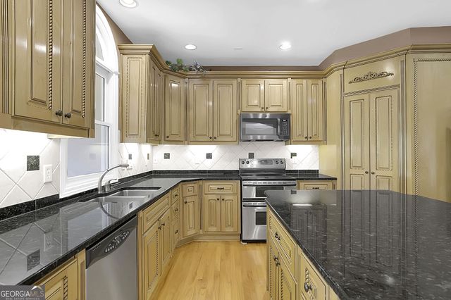 1340 Eryn Circle, Suwanee, GA 30024