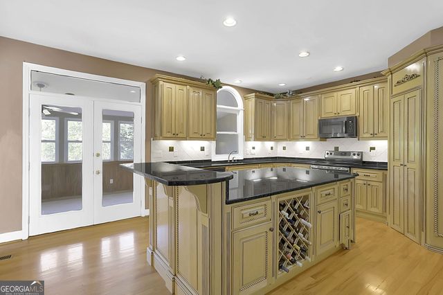 1340 Eryn Circle, Suwanee, GA 30024