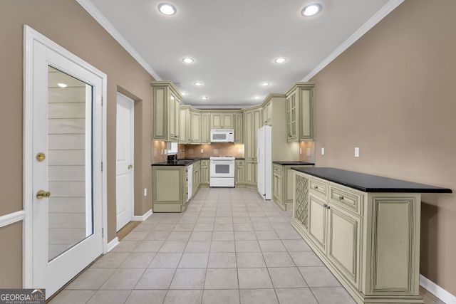 1340 Eryn Circle, Suwanee, GA 30024