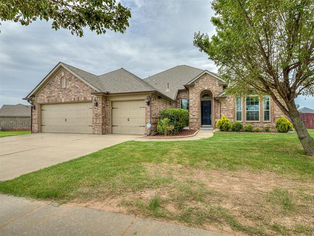 18501 El Greco Drive, Edmond, OK 73012