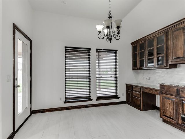 18501 El Greco Drive, Edmond, OK 73012