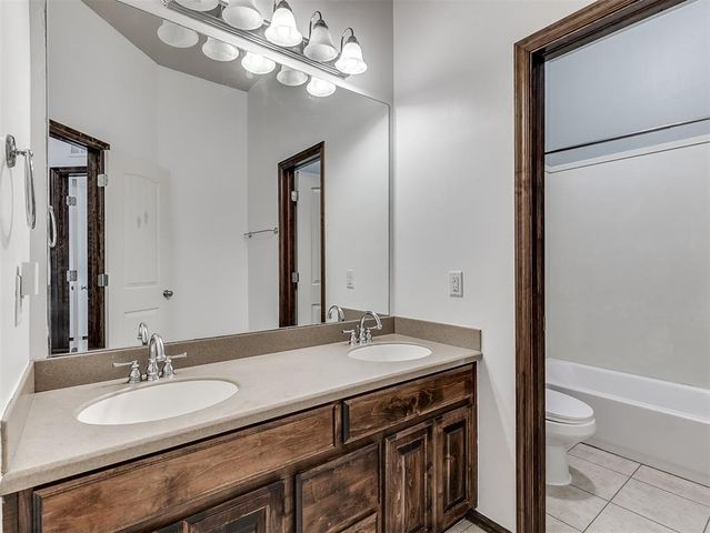 18501 El Greco Drive, Edmond, OK 73012