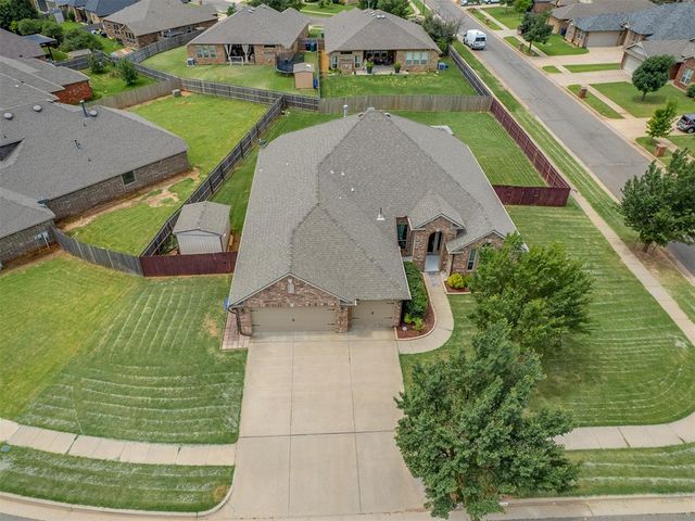 18501 El Greco Drive, Edmond, OK 73012