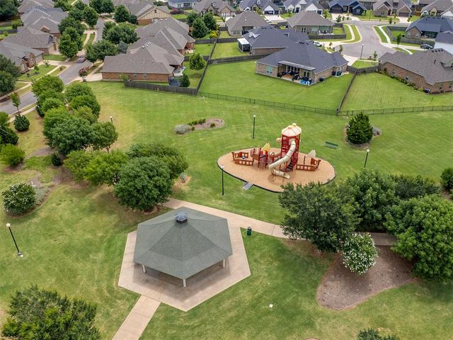 18501 El Greco Drive, Edmond, OK 73012