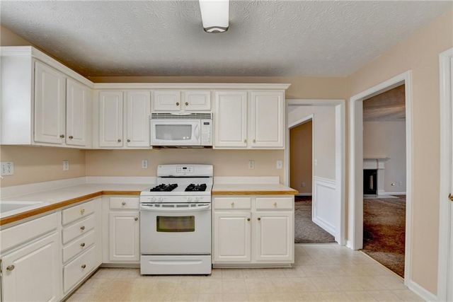 1405 Bramlett Forest Trail, Lawrenceville, GA 30045