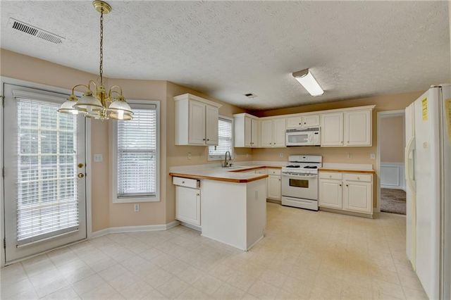 1405 Bramlett Forest Trail, Lawrenceville, GA 30045