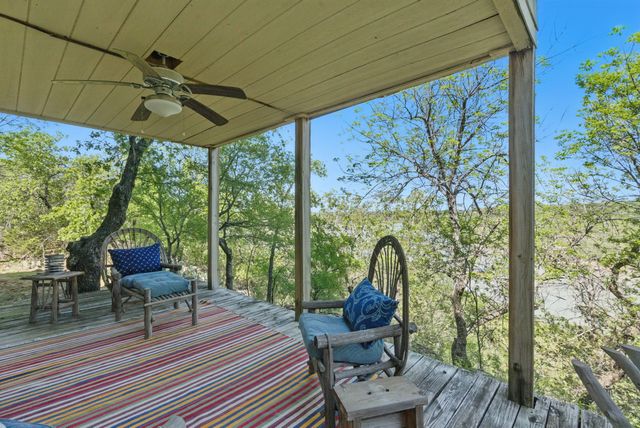 2775 S Lakeview Drive, Gordon, TX 76453