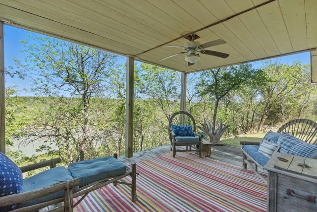 2775 S Lakeview Drive, Gordon, TX 76453