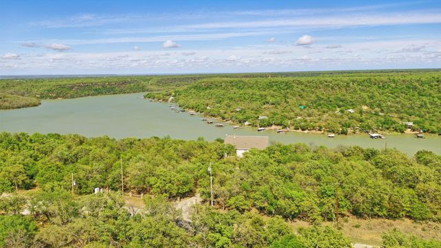 2775 S Lakeview Drive, Gordon, TX 76453