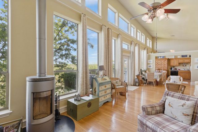 2775 S Lakeview Drive, Gordon, TX 76453