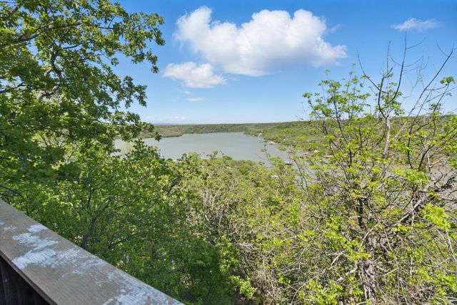 2775 S Lakeview Drive, Gordon, TX 76453