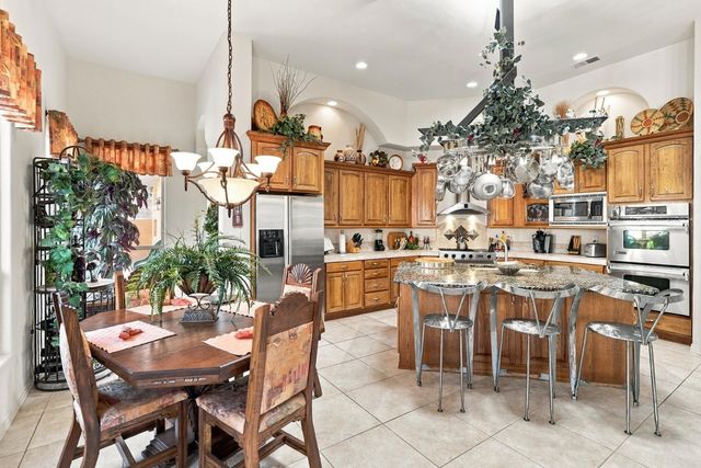 8604 Pristine Drive NE, Albuquerque, NM 87122
