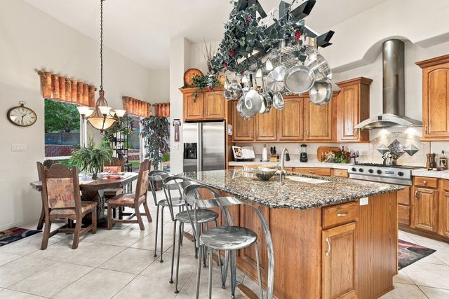 8604 Pristine Drive NE, Albuquerque, NM 87122