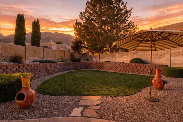 8604 Pristine Drive NE, Albuquerque, NM 87122
