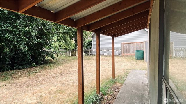 219 SW 305th Street, Federal Way, WA 98023