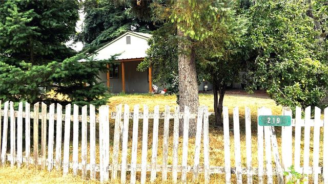 219 SW 305th Street, Federal Way, WA 98023