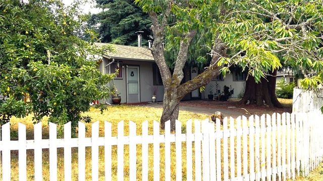 219 SW 305th Street, Federal Way, WA 98023