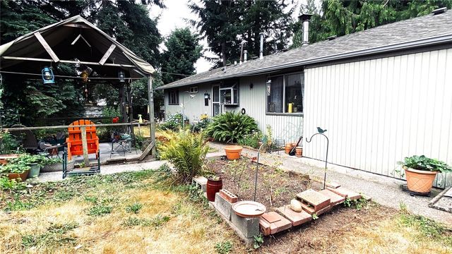 219 SW 305th Street, Federal Way, WA 98023