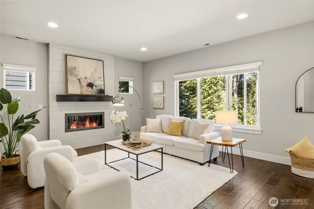 18023 44th Drive SE, Bothell, WA 98012