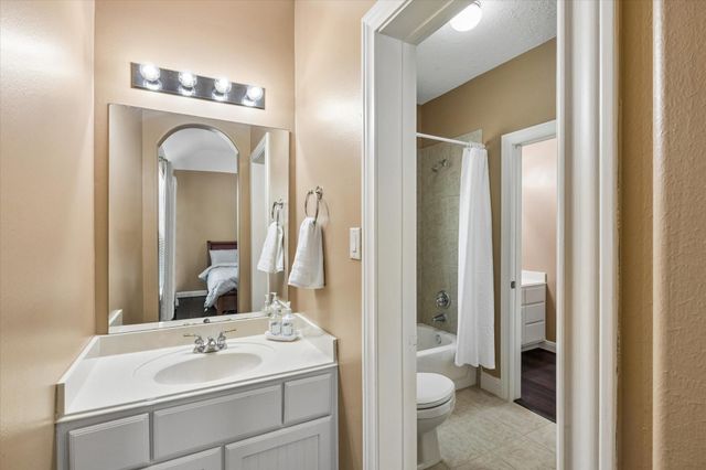 3503 Parkside Drive, Pearland, TX 77584