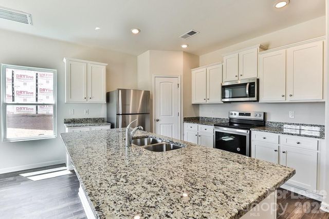 6136 Ahoskie Drive, Charlotte, NC 28215