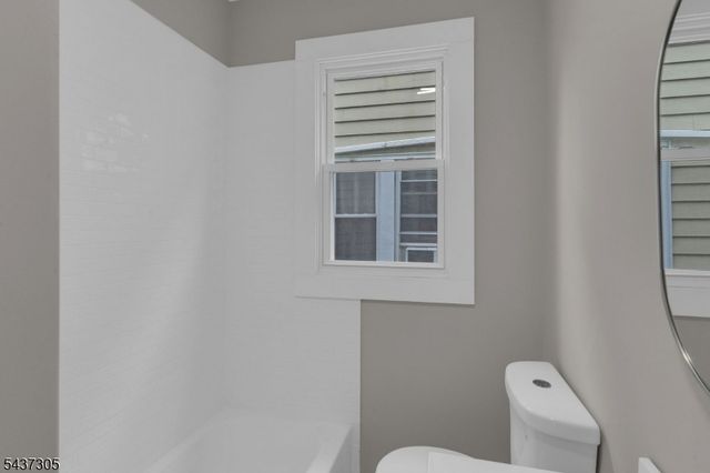 620 Pennsylvania Ave, Elizabeth City, NJ 07201