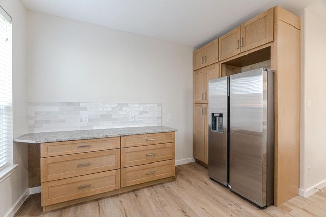 27 Fraiser Fir Place, Spring, TX 77389