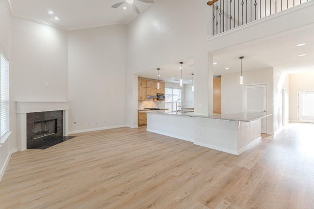 27 Fraiser Fir Place, Spring, TX 77389