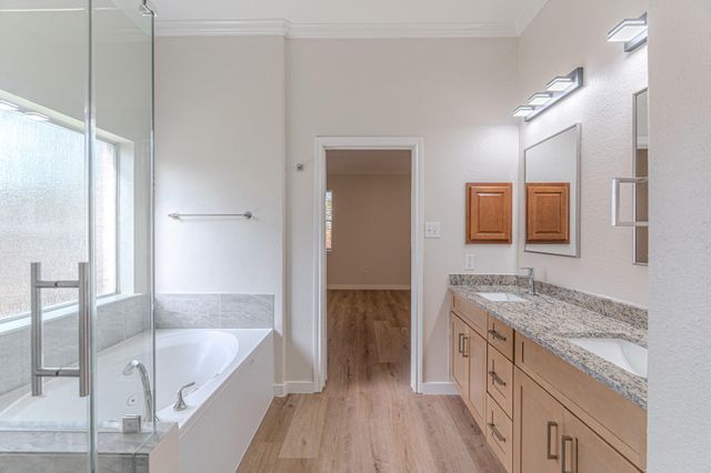 27 Fraiser Fir Place, Spring, TX 77389