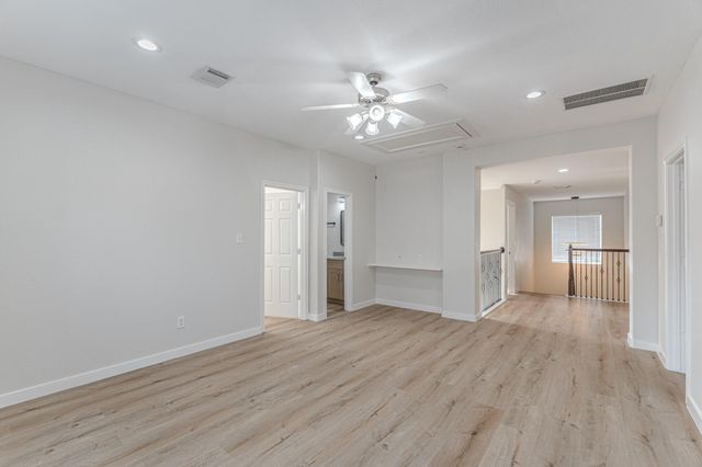 27 Fraiser Fir Place, Spring, TX 77389