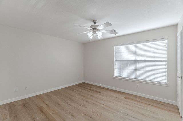 27 Fraiser Fir Place, Spring, TX 77389