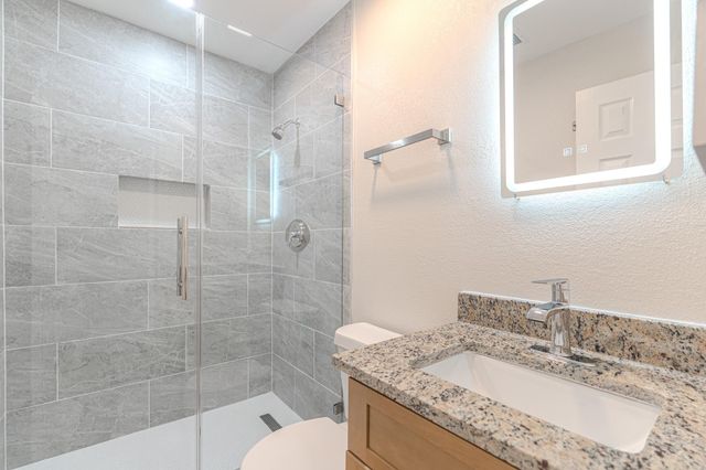 27 Fraiser Fir Place, Spring, TX 77389