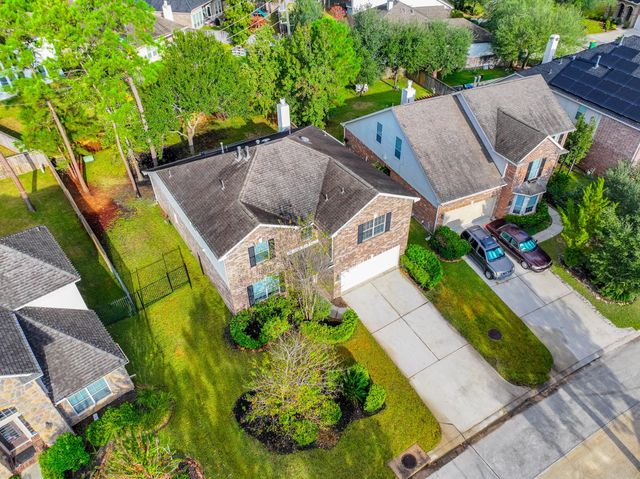 27 Fraiser Fir Place, Spring, TX 77389