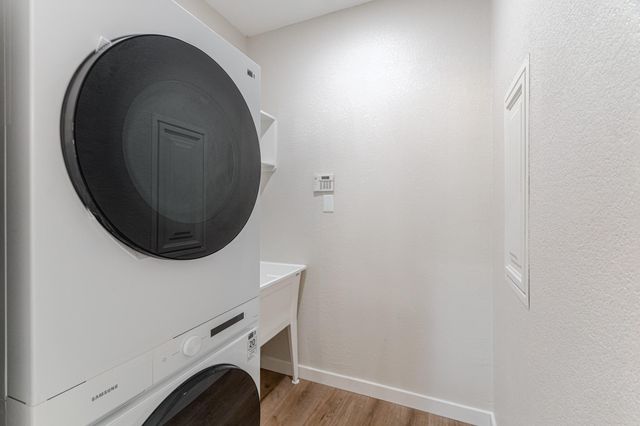 27 Fraiser Fir Place, Spring, TX 77389