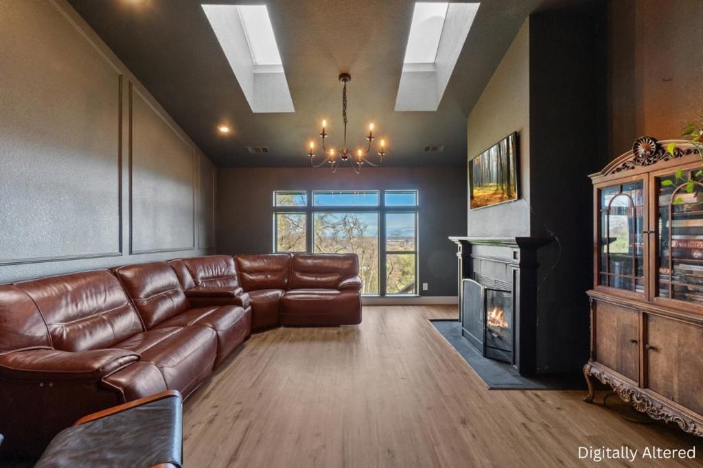 Image 1 of property listing at 19789 Weide Way, Anderson, CA 96007